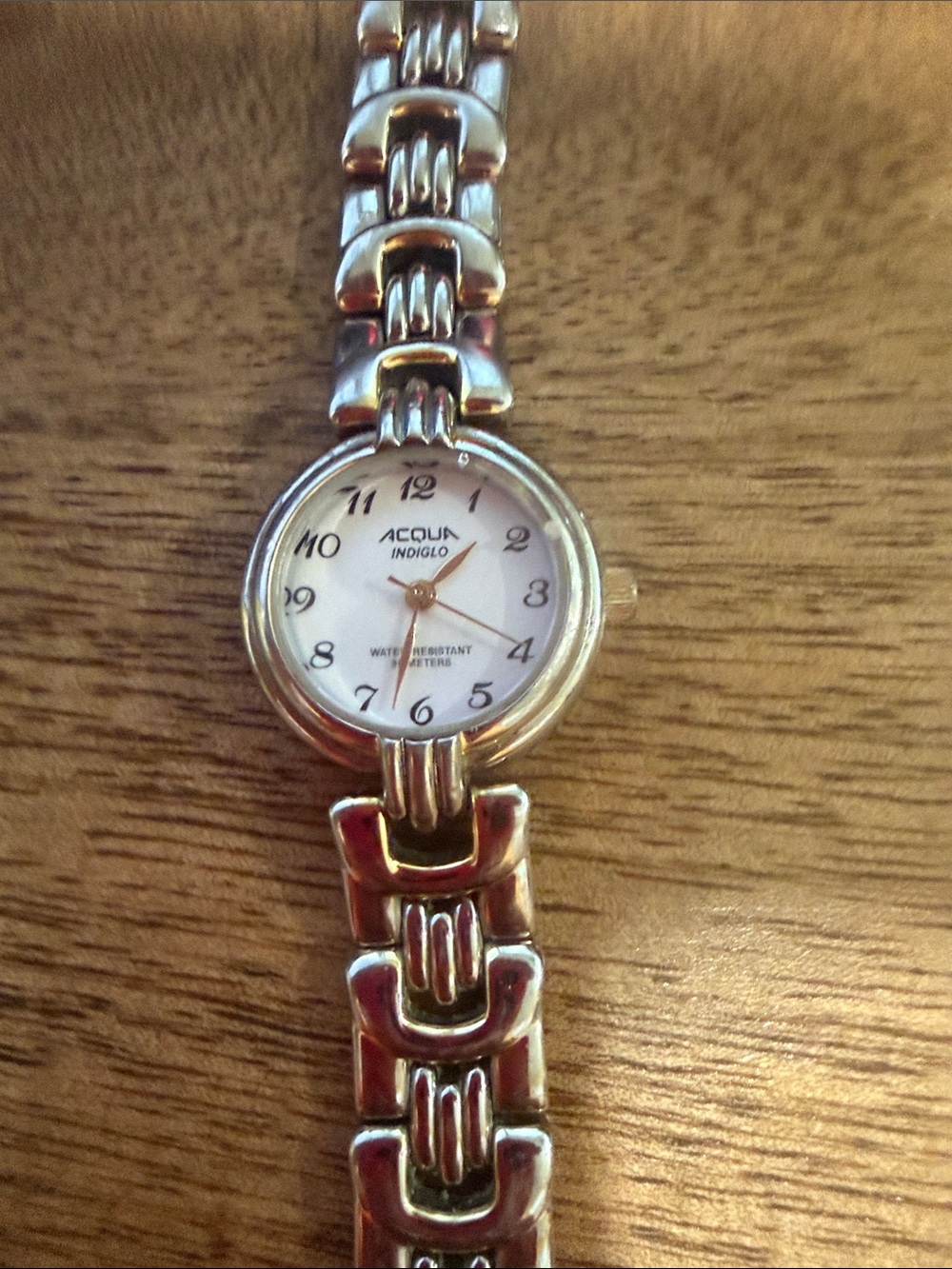 Vintage Dainty Acqua Indiglo Quartz Classic Watch